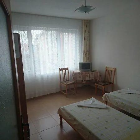 Vendégház House Ogledalovi *