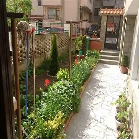 House Ogledalovi Vendégház