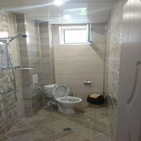 House Ogledalovi * Pomorie